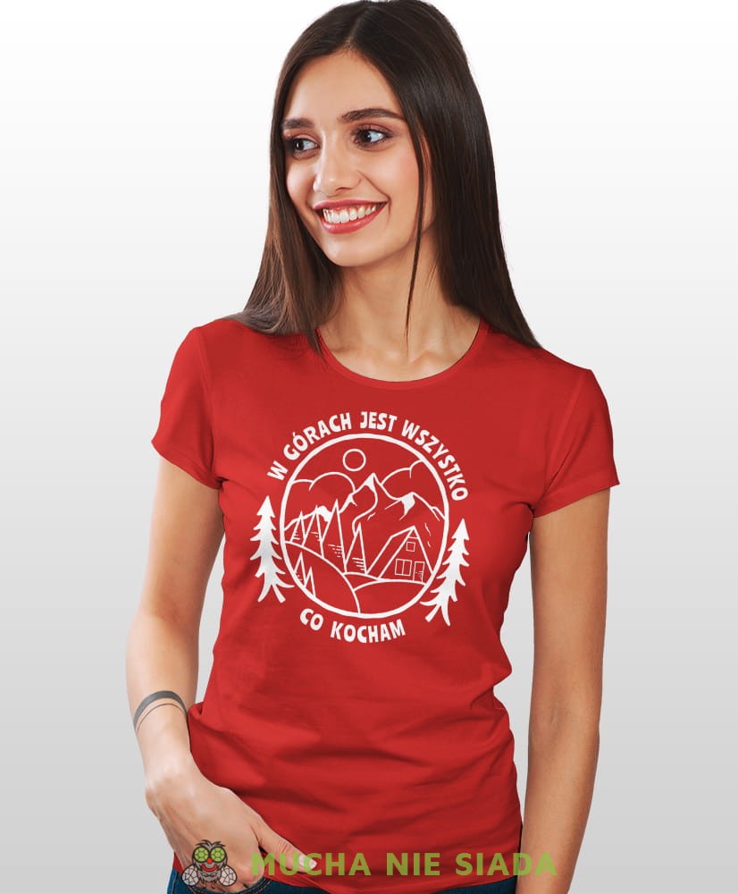 Damska koszulka z nadrukiem - W górach jest wszystko co kocham - Idealna za wypad w góry, czerwona koszulka z nadrukiem, wycieczka w góry, górska wyprawa, T-shirt dla miłośników turystyki górskiej, mucha nie siada koszulki.jpg