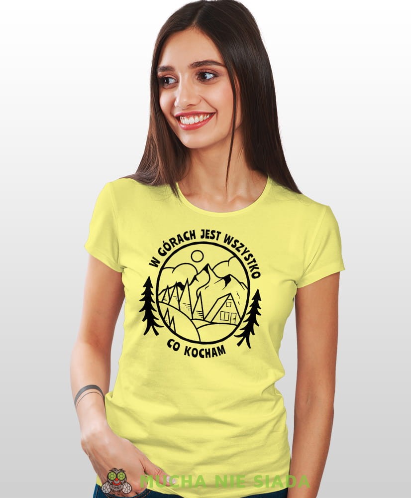 Damska koszulka z nadrukiem - W górach jest wszystko co kocham - Idealna za wypad w góry, żółta koszulka z nadrukiem, wycieczka w góry, górska wyprawa, T-shirt dla miłośników turystyki górskiej, mucha nie siada koszulki.jpg