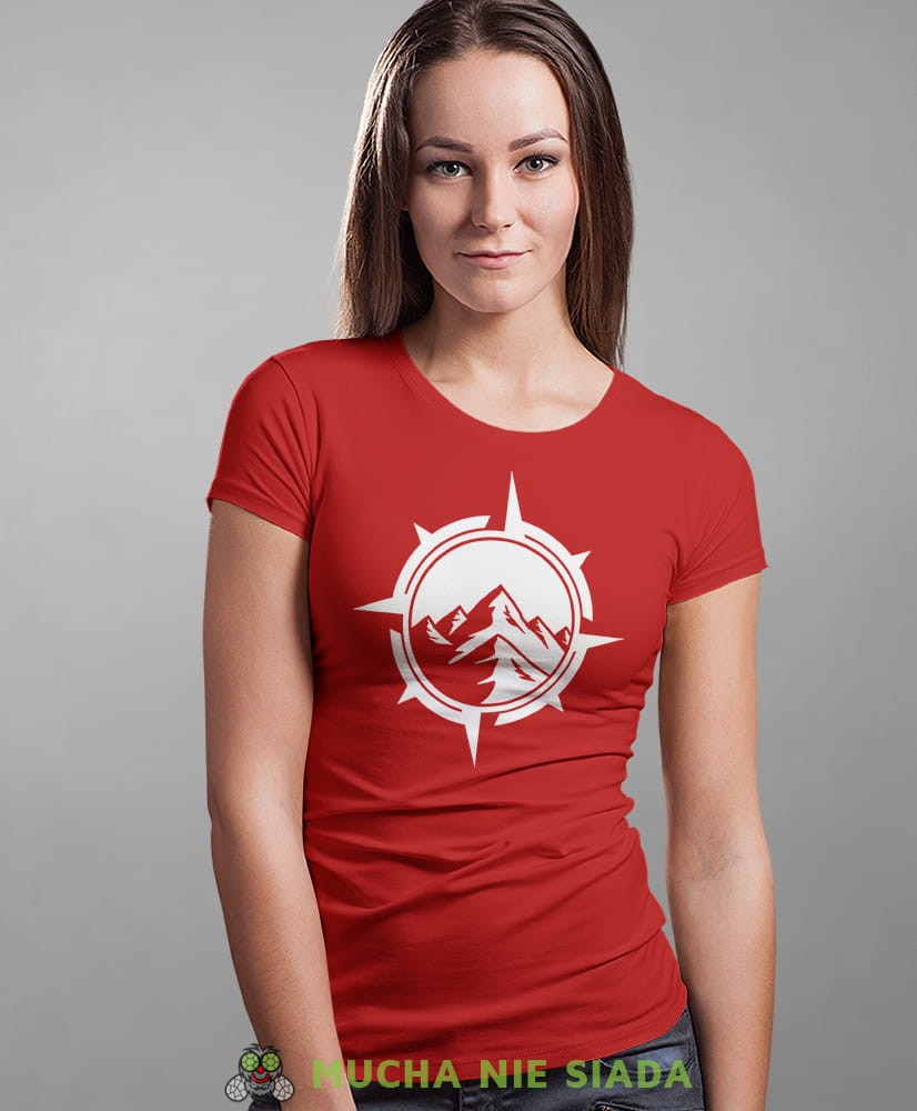 Damska koszulka z nadrukiem - Kompas góry  - Idealna za wypad w góry, czerwona koszulka z nadrukiem, wycieczka w góry, górska wyprawa, T-shirt dla miłośników turystyki górskiej, mucha nie siada koszulki.jpg
