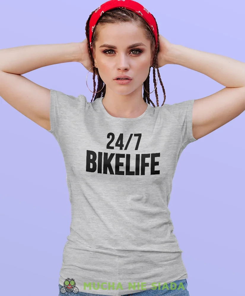 Bikelife, szara damska koszulka, koszulka motocyklowa, koszulka dla motocyklistki, damska koszulka na motocykl, koszulka dla miłośniczki motocykli, mucha nie siada sklep.webp