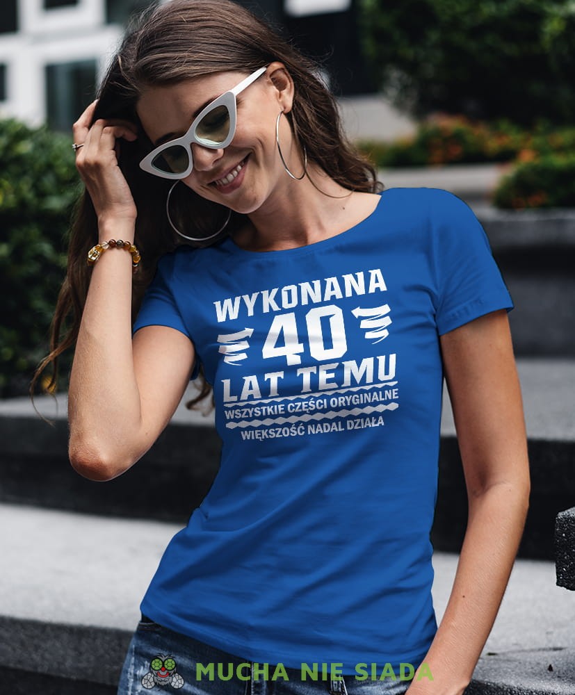 wykonana 30; 40; 50; 60; 70 lat temu wszystkie części oryginalne większość nadal działa niebieska koszulka urodzinowa.jpg