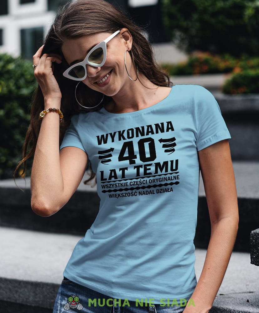 wykonana 30; 40; 50; 60; 70 lat temu wszystkie części oryginalne większość nadal działa jasnoniebieska koszulka urodzinowa.jpg
