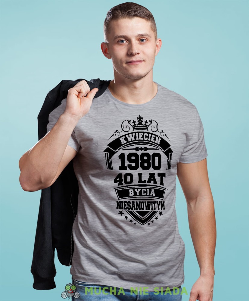 20; 30; 40; 50; 60; 70; 80 lat bycia niesamowitym szara męska koszulka urodzinowa na urodziny.jpg