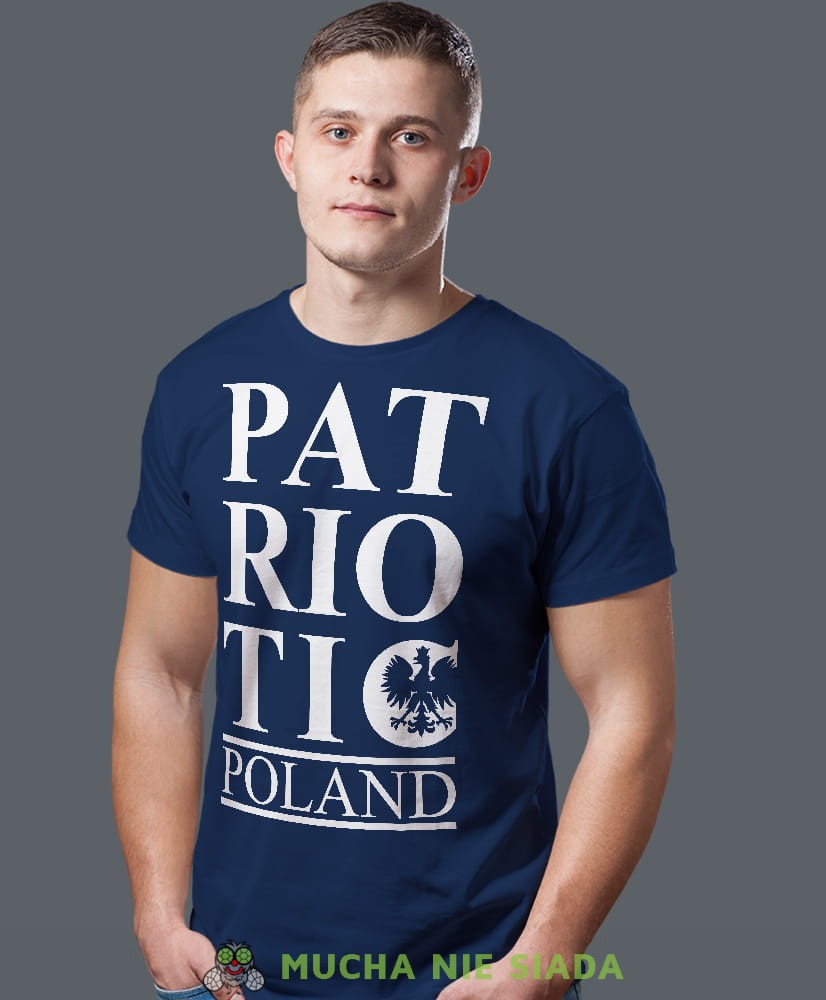 Patrioric Poland, granatowa męska koszulka z nadrukiem, koszulka patriotyczna, koszulki z grafiką patriotyczną, dla mężczyzny, dla chłopaka na prezent, koszulka Polska, koszulki Polska.jpg