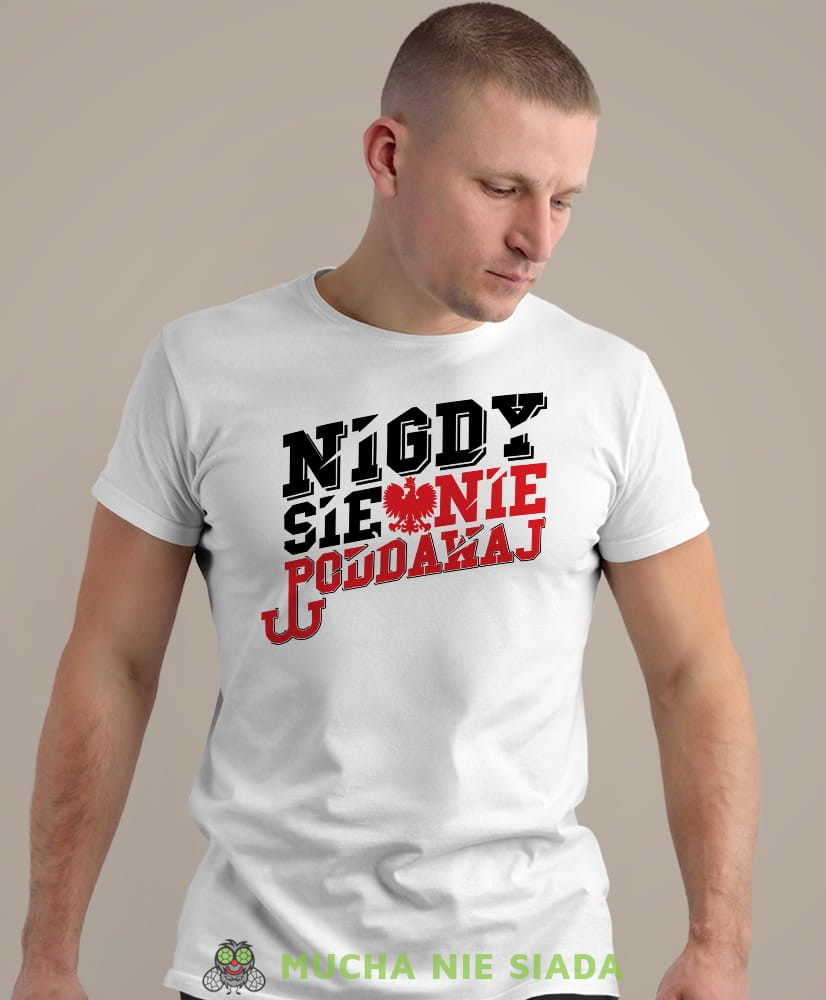 nigdy się nie poddawaj Orzeł Polski Polska Walcząca, biała męska koszulka z nadrukiem, koszulka patriotyczna, koszulki z grafiką patriotyczną, dla mężczyzny, dla chłopaka na prezent, koszulka Polska, koszulki Polska.jpg