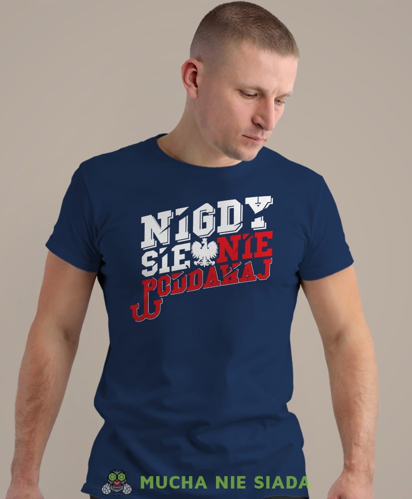 nigdy się nie poddawaj Orzeł Polski Polska Walcząca, granatowa męska koszulka z nadrukiem, koszulka patriotyczna, koszulki z grafiką patriotyczną, dla mężczyzny, dla chłopaka na prezent, koszulka Polska, koszulki Polska.jpg
