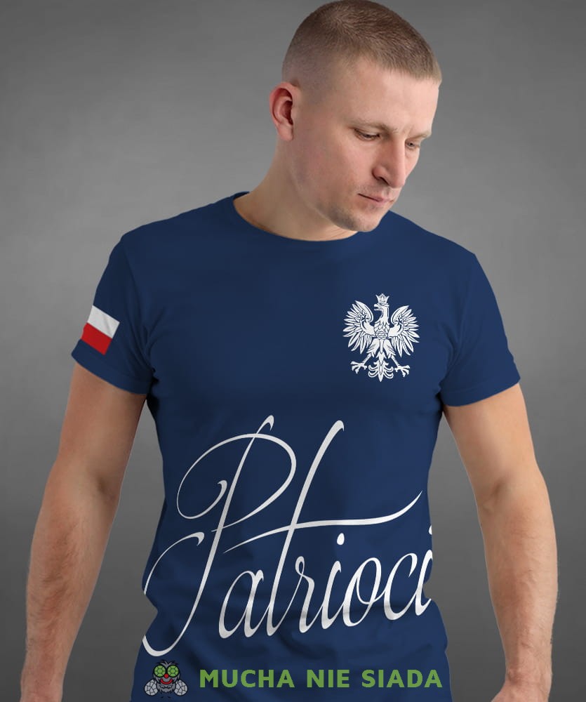 patrioci Orzeł Polski flaga, granatowa męska koszulka z nadrukiem, koszulka patriotyczna, koszulki z grafiką patriotyczną, dla mężczyzny, dla chłopaka na prezent, koszulka Polska, koszulki Polska.jpg