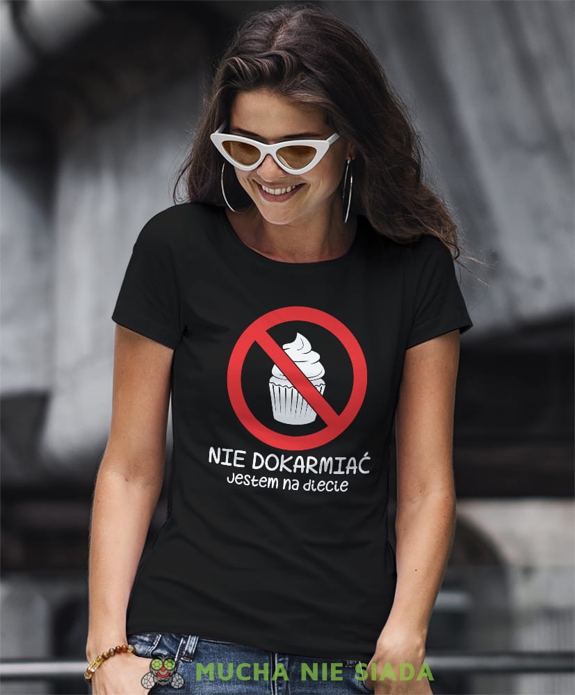 nie dokarmiać jestem na diecie CZARNA koszulka.jpg