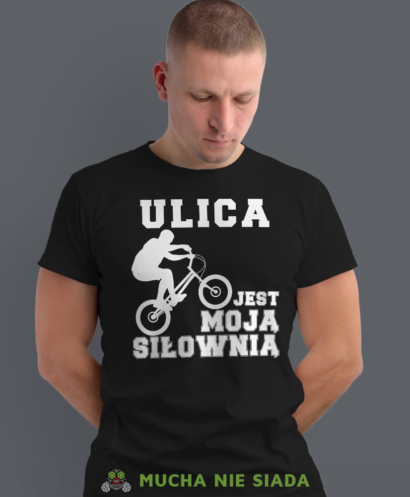 ulica jest moją siłownią, czarna męska koszulka rowerowa z nadrukiem, na rower, na co dzień, na prezent, fajna koszulka dla chłopaka, rower, rowerzysta.jpg