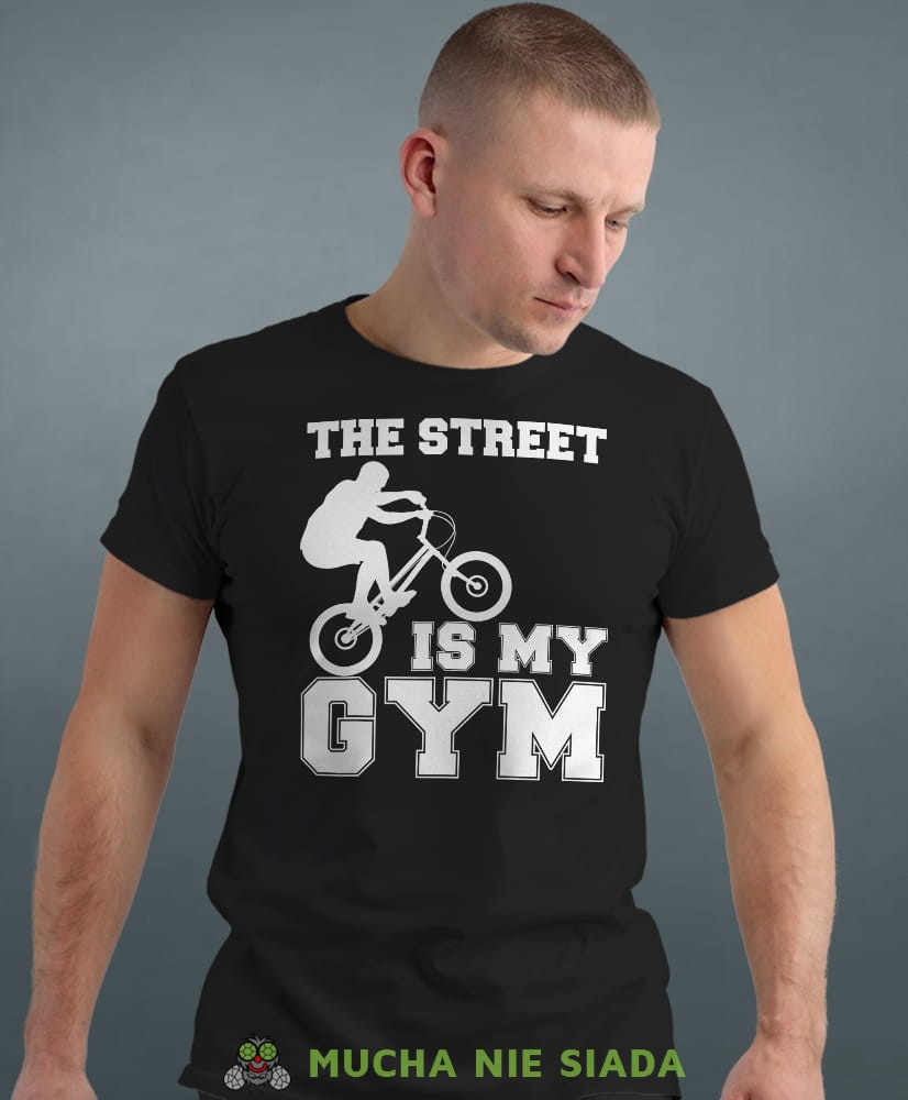 the street is my gym, czarna męska koszulka rowerowa z nadrukiem, na rower, na co dzień, na prezent, fajna koszulka dla chłopaka, rower, rowerzysta.jpg