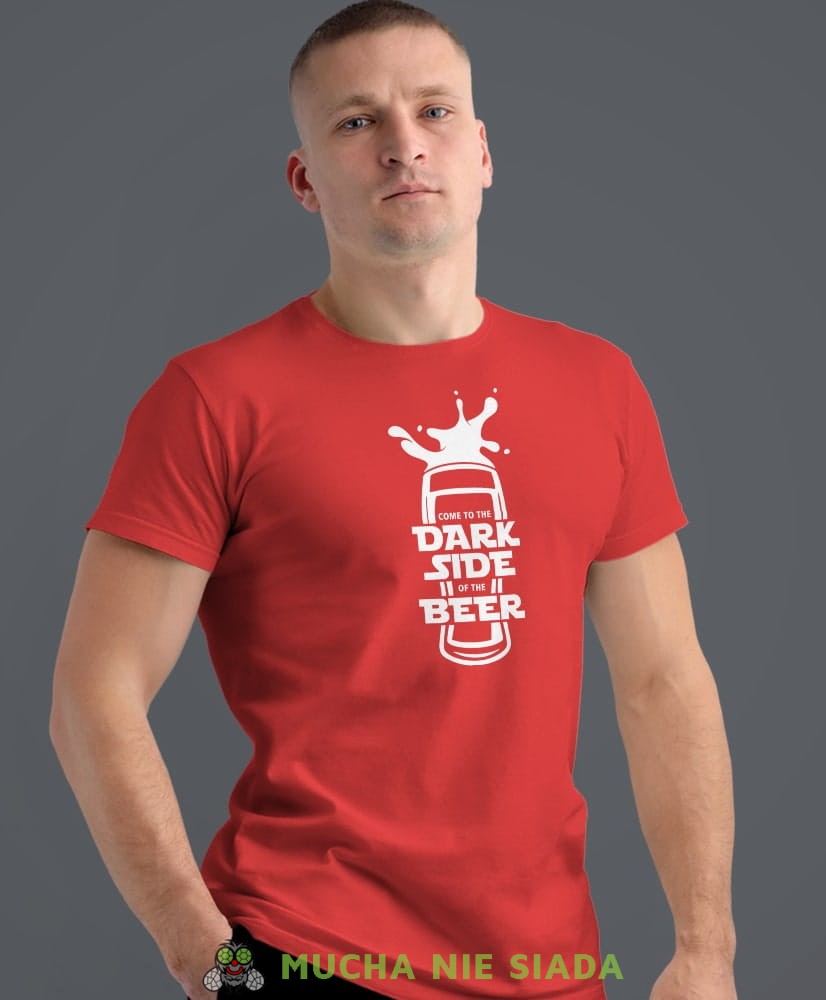 come to the dark side on the beer, czerwona męska koszulka z nadrukiem na co dzień, na prezent, fajna koszulka, dla chłopaka, dla męża, dla kolegi, mucha nie siada-min.jpg