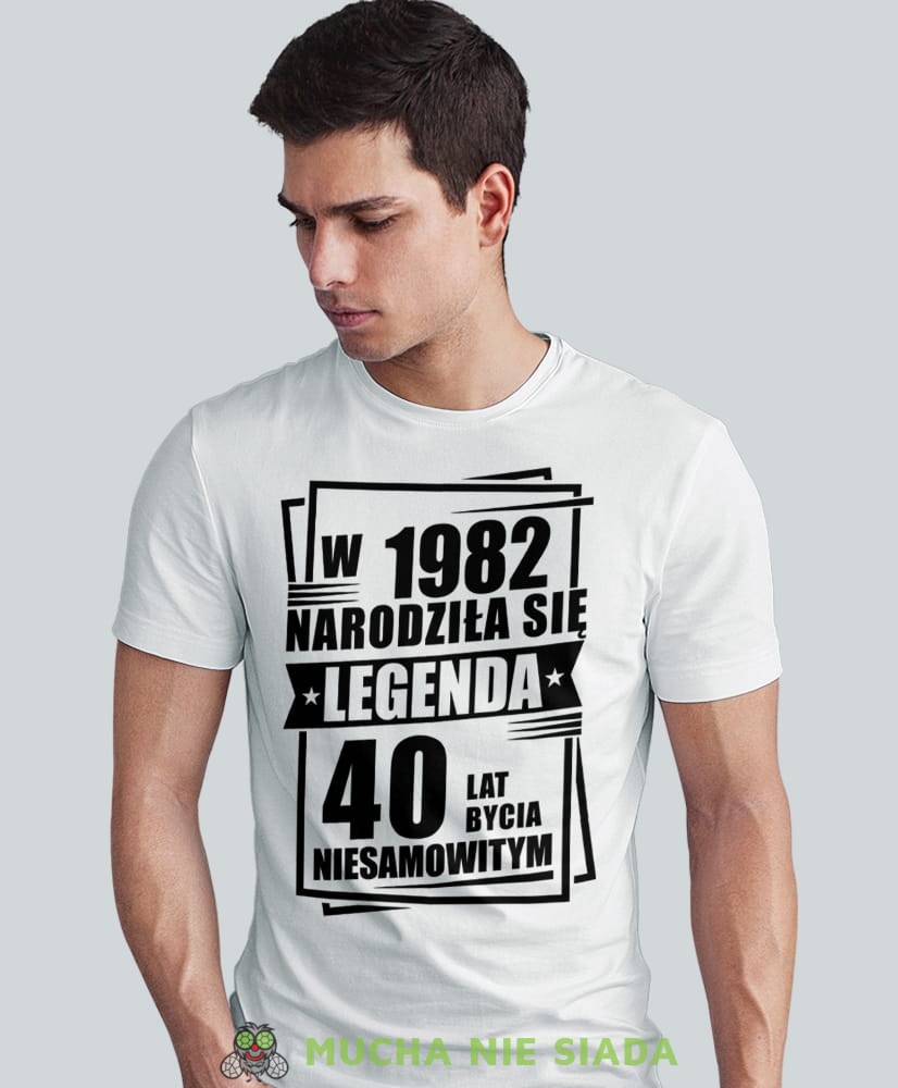 Narodziła się legenda 20 30 40 50 60 70 80 lat bycia niesamowitym, biała męska koszulka urodzinowa, na urodziny, na prezent, fajna koszulka, dla chłopaka, dla męża, mucha nie siada, mns.jpg
