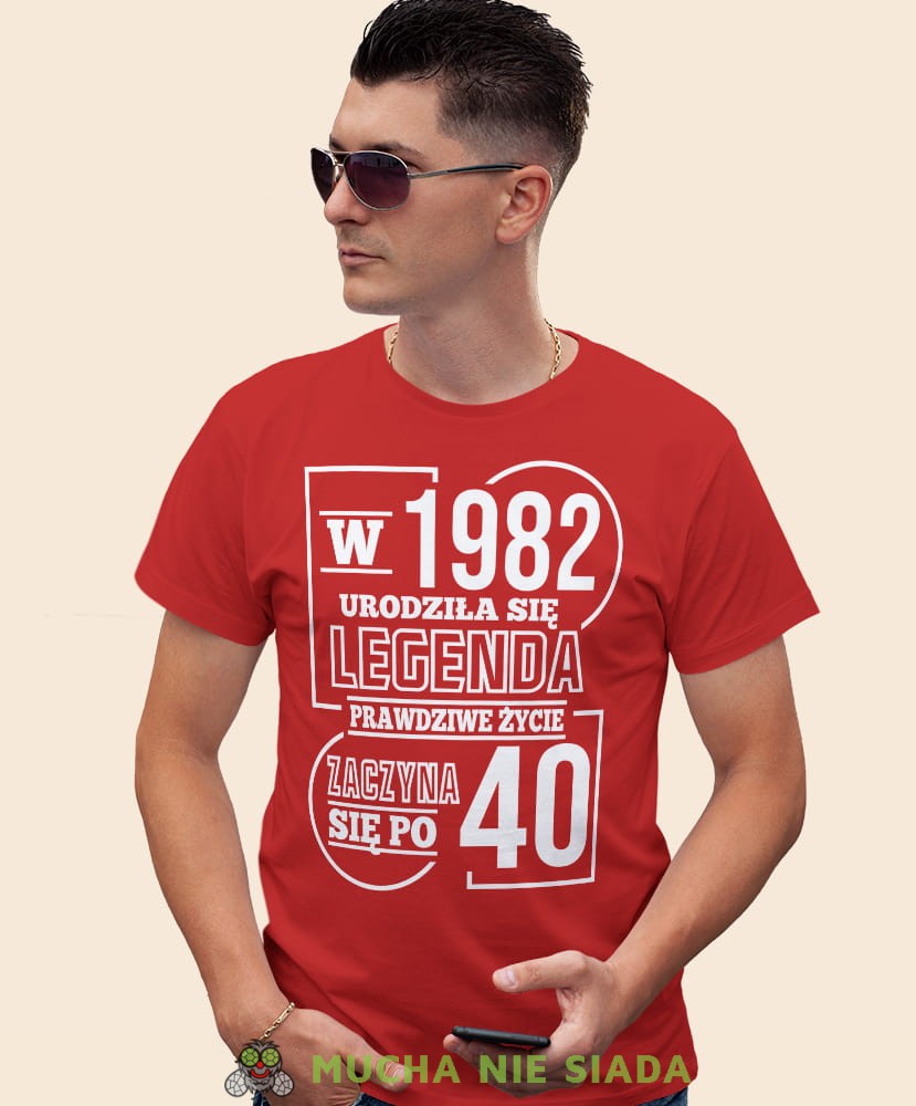 Urodziła się legenda - prawdziwe życie zaczyna się po 20 30 40 50 60 70, czerwona męska koszulka urodzinowa, na urodziny, na prezent, fajna koszulka, dla chłopaka, dla męża, mucha nie siada, mns.jpg
