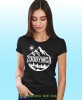 Damska koszulka z nadrukiem - Zdobywca - Idealna za wypad w góry, czarna koszulka z nadrukiem, wycieczka w góry, górska wyprawa, T-shirt dla miłośników turystyki górskiej, mucha nie siada koszulki.jpg