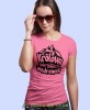Damska koszulka z nadrukiem - Królowa górskich wędrówek - Idealna za wypad w góry, różowa koszulka z nadrukiem, wycieczka w góry, górska wyprawa, T-shirt dla miłośników turystyki górskiej, mucha nie siada koszulki.jpg