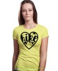 Damska koszulka z nadrukiem - Hike góry serce - Idealna za wypad w góry, żółta koszulka z nadrukiem, wycieczka w góry, górska wyprawa, T-shirt dla miłośników turystyki górskiej, mucha nie siada koszulki.jpg