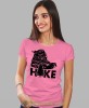Damska koszulka z nadrukiem - Hike - But górski - Idealna za wypad w góry, różowa koszulka z nadrukiem, wycieczka w góry, górska wyprawa, T-shirt dla miłośników turystyki górskiej, mucha nie siada koszulki.jpg