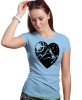 Damska koszulka z nadrukiem - Góry kompas serce - Idealna za wypad w góry, jasnoniebieska koszulka z nadrukiem, wycieczka w góry, górska wyprawa, T-shirt dla miłośników turystyki górskiej, mucha nie siada koszulki.jpg