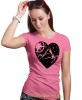 Damska koszulka z nadrukiem - Góry kompas serce - Idealna za wypad w góry, różowa koszulka z nadrukiem, wycieczka w góry, górska wyprawa, T-shirt dla miłośników turystyki górskiej, mucha nie siada koszulki.jpg