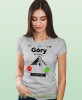 Damska koszulka z nadrukiem - Góry dzwonią muszę iść - Idealna za wypad w góry, szara koszulka z nadrukiem, wycieczka w góry, górska wyprawa, T-shirt dla miłośników turystyki górskiej, mucha nie siada koszulki.jpg