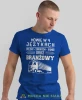 Mówię w 4 językach, niebieska koszulka z nadrukiem, prezent dla kierowcy tira, prezent dla kierowcy ciężarówki, koszulka dla kierowcy ciężarówki, koszulki dla kierowcy, mucha niesiada, mns.webp