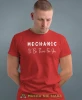 Mechanic, czerwona męska koszulka, prezent dla mechanika, koszulka z nadrukiem dla mechanika, koszulka dla mechanika, koszulki dla mechanika, mucha niesiada, mns.webp