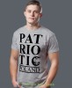 Patrioric Poland, szara męska koszulka z nadrukiem, koszulka patriotyczna, koszulki z grafiką patriotyczną, dla mężczyzny, dla chłopaka na prezent, koszulka Polska, koszulki Polska.jpg