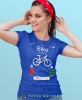 bike is calling i must go, niebieska damska koszulka rowerowa z nadrukiem, na rower, fajna koszulka dla rowerzystki, na co dzień, na prezent.jpg