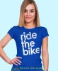 ride the bike, niebieska damska koszulka rowerowa z nadrukiem, na rower, fajna koszulka dla rowerzystki, na co dzień, na prezent.jpg