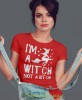 i'm a witch not a bitch, czerwona damska koszulka z nadrukiem na prezent dla dziewczyny dla żony.jpg