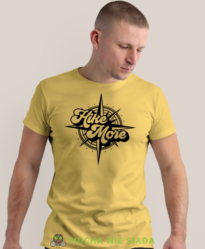 Męska koszulka z nadrukiem - Hike more - Idealna za wypad w góry, żółta koszulka z nadrukiem, wycieczka w góry, górska wyprawa, T-shirt do miłośników turystyki górskiej, mucha nie siada koszulki.jpg