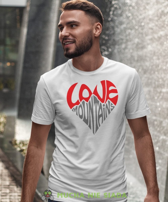 Męska koszulka z nadrukiem - Love mountains - Idealna za wypad w góry, biała koszulka z nadrukiem, wycieczka w góry, górska wyprawa, T-shirt do miłośników turystyki górskiej, mucha nie siada koszulki.jpg