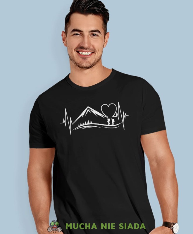 Męska koszulka z nadrukiem - Góry Serce Linia życia  - Idealna na wypad w góry, czarna koszulka z nadrukiem, wycieczka w góry, górska wyprawa, T-shirt dla miłośników turystyki górskiej, mucha nie siada koszulki.jpg