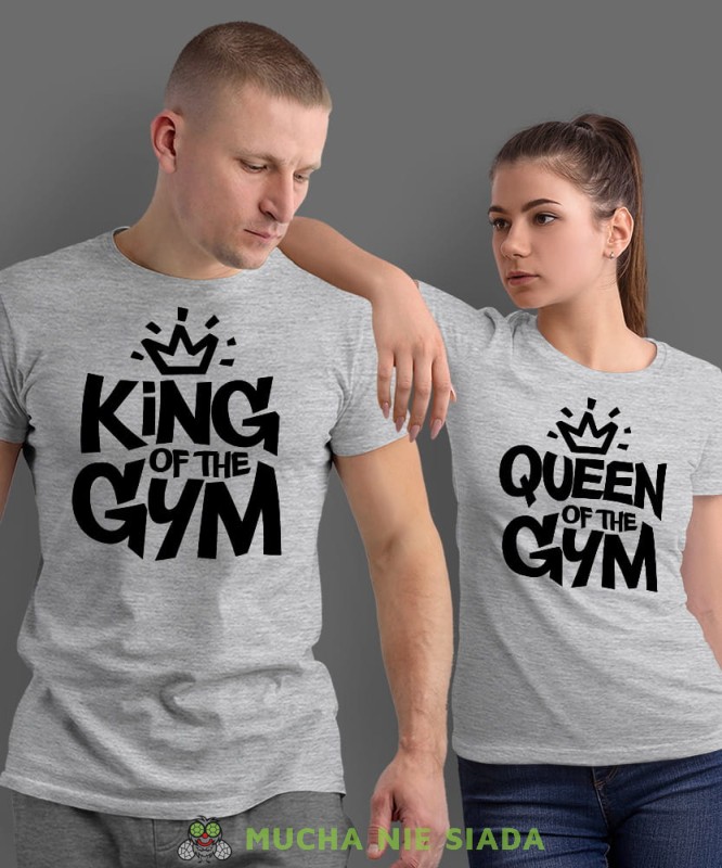 King of the gym Queen of the gym, szare koszulki dla par, dla męża, dla żony, dla chłopaka, dla dziewczyny, dla zakochanych, dla par, walentynki, fajne koszulki, t-shirty dla par, na siłownie, sport, mucha nie siada, mns.jpg
