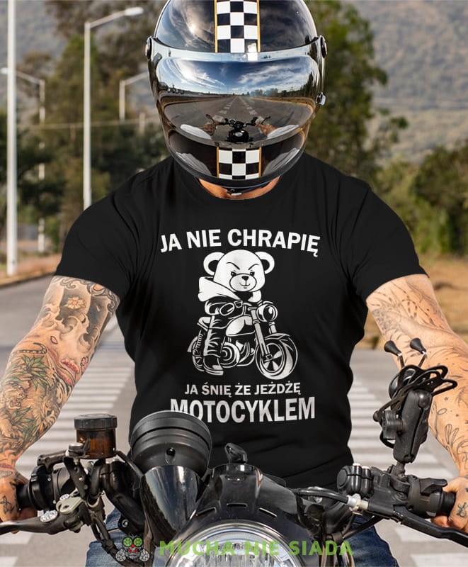 Ja nie chrapię ja śnię że jeżdżę motocyklem, czarna męska koszulka, koszulka dla motocyklisty, koszulki na motocykl, koszulka na motocykl, męska koszulka na motocykl na prezent dla miłośnika motocykli.jpg