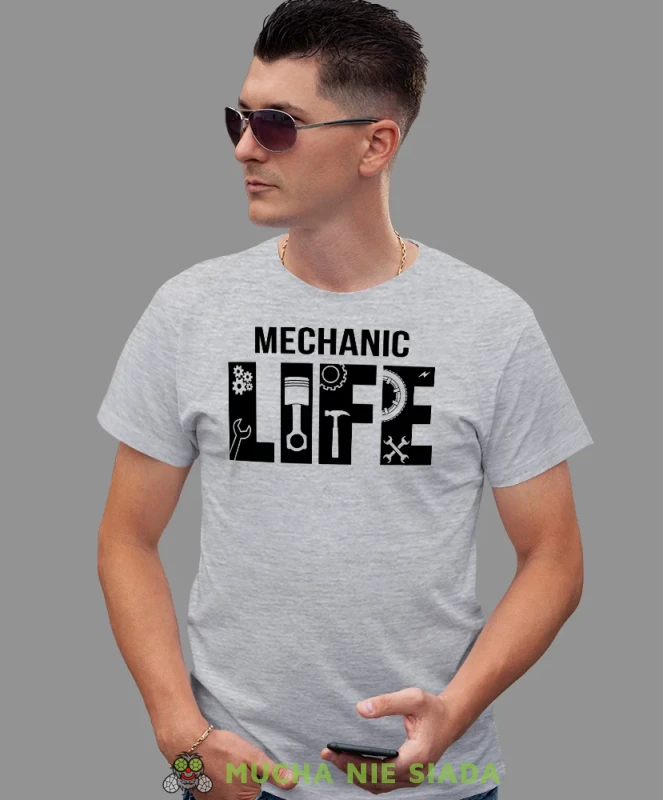 Mechanic life, szara męska koszulka, prezent dla mechanika, koszulka z nadrukiem dla mechanika, koszulka dla mechanika, koszulki dla mechanika, mucha niesiada, mns.webp