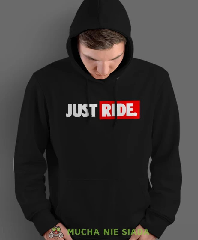 Just Ride małe logo, czarna bluza z kapturem, bluza dla motocyklisty, bluzy na motocykl, bluza z kapturem na motocykl, męska bluza na motocykl, dla miłośnika motocykli.webp