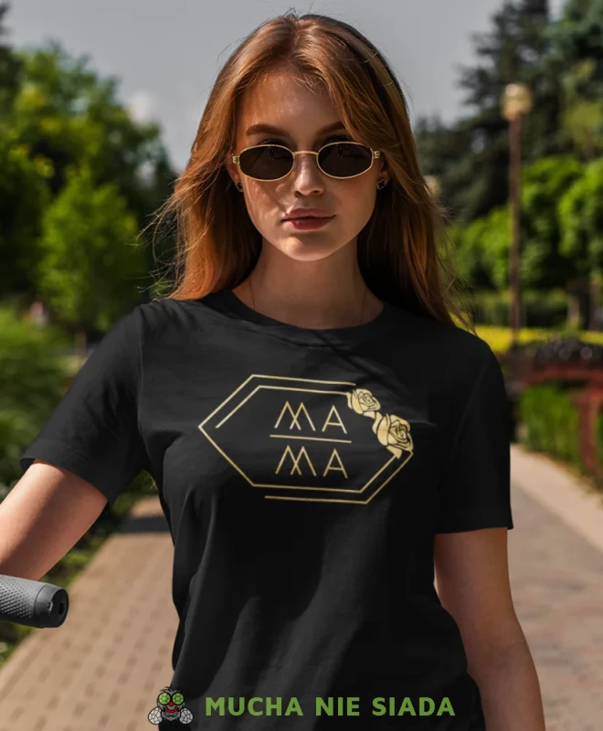 Mama imiona dzieci ramka róże, czarna koszulka dla mamy, prezent dla mamy, koszulki na dzień matki, koszulki z hasłem dla mamy, personalizowana koszulka dla mamy, oryginalne koszulki na dzień matki, t-shirt dla mamy,.webp