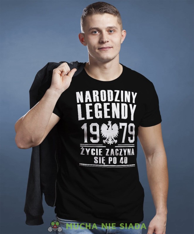 Narodziny legendy życie zaczyna się po 20, 30, 40, 50, 60, 70 ... Koszulka urodzinowa czarna