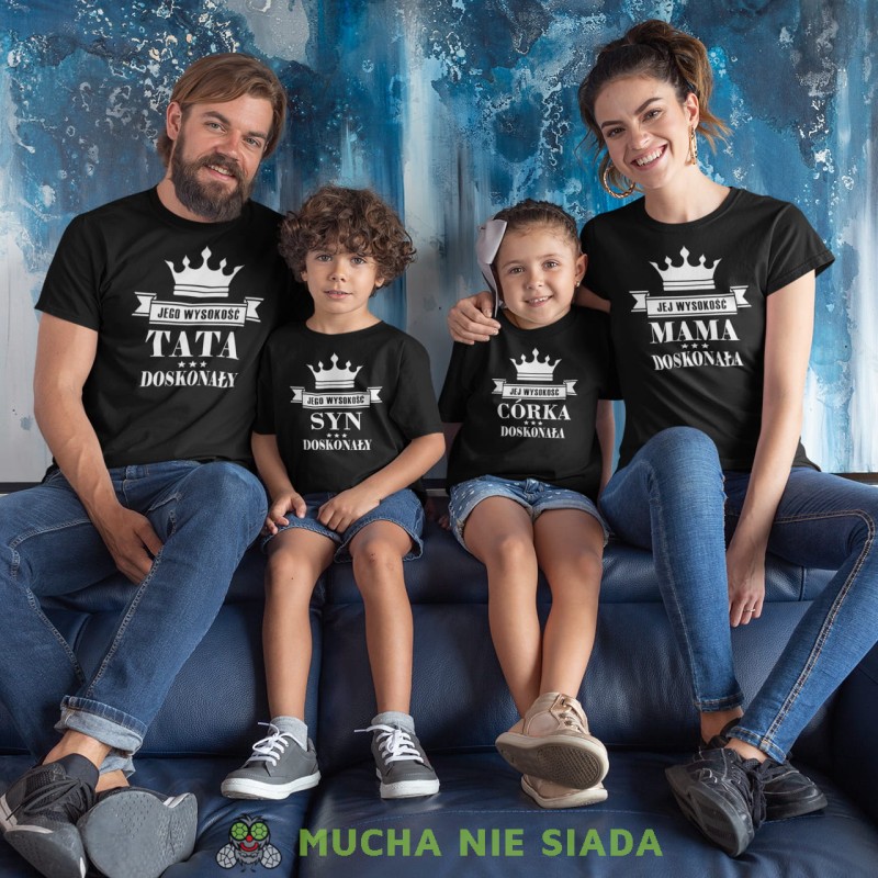 jego wysokość tata doskonały, jej wysokość mama doskonała, jego wysokość syn doskonały, jej wysokość córka doskonała, koszulki czarne.jpg