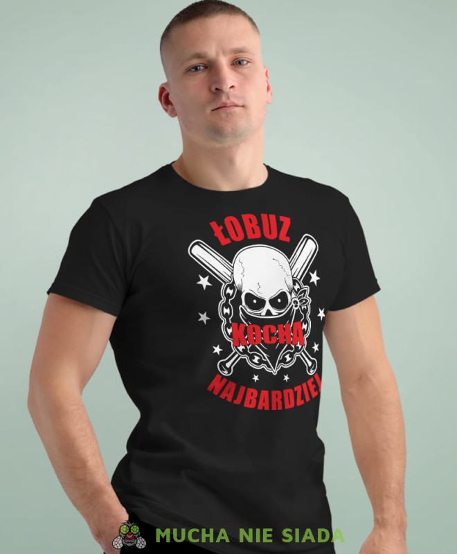 łobuz kocha najbardziej czarna męska koszulka z nadrukiem na co dzień, na prezent, fajna koszulka dla chłopaka.jpg