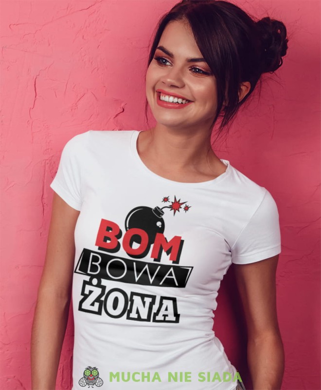 bombowa żona biała damska koszulka dla żony z nadrukiem na prezent na urodziny.jpg