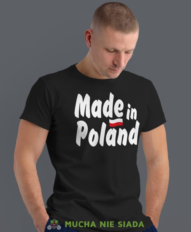 Made in Poland flaga, czarna męska koszulka z nadrukiem, koszulka patriotyczna, koszulki z grafiką patriotyczną, dla mężczyzny, dla chłopaka na prezent, koszulka Polska, koszulki Polska.jpg