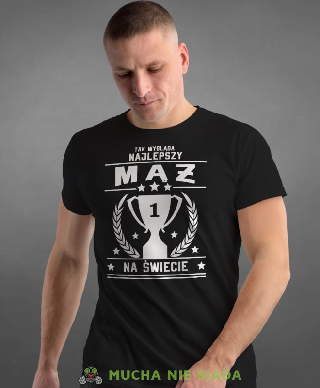 tak wygląda najlepszy mąż nr1 na świecie, czarna męska koszulka z nadrukiem dla męża, na co dzień, na prezent, fajna koszulka.jpg