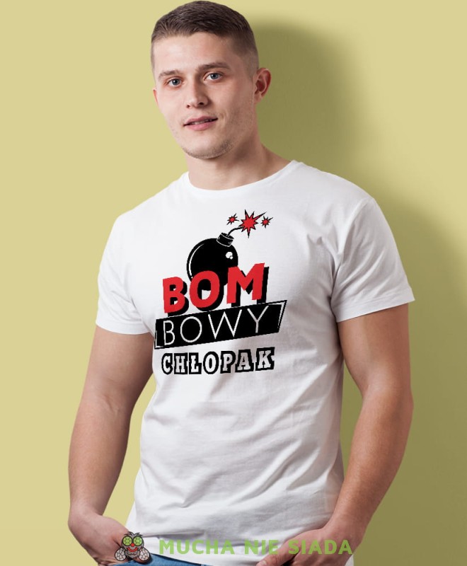 bombowy chłopak, biała męska koszulka dla chłopaka, koszulka z nadrukiem, na prezent, na urodziny.jpg