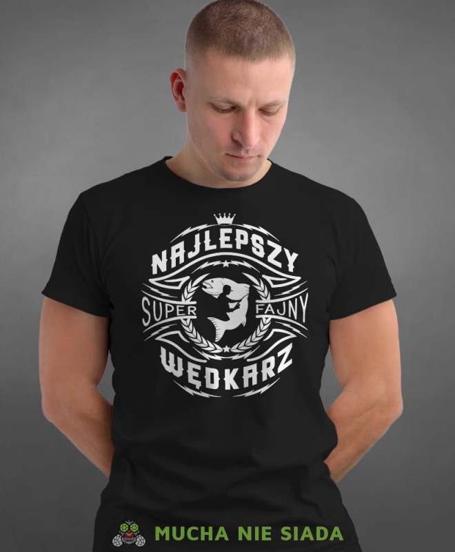 Najlepszy super fajny wędkarz, czarna męska koszulka z nadrukiem na co dzień, dla wędkarzy, na prezent, fajna koszulka.jpg