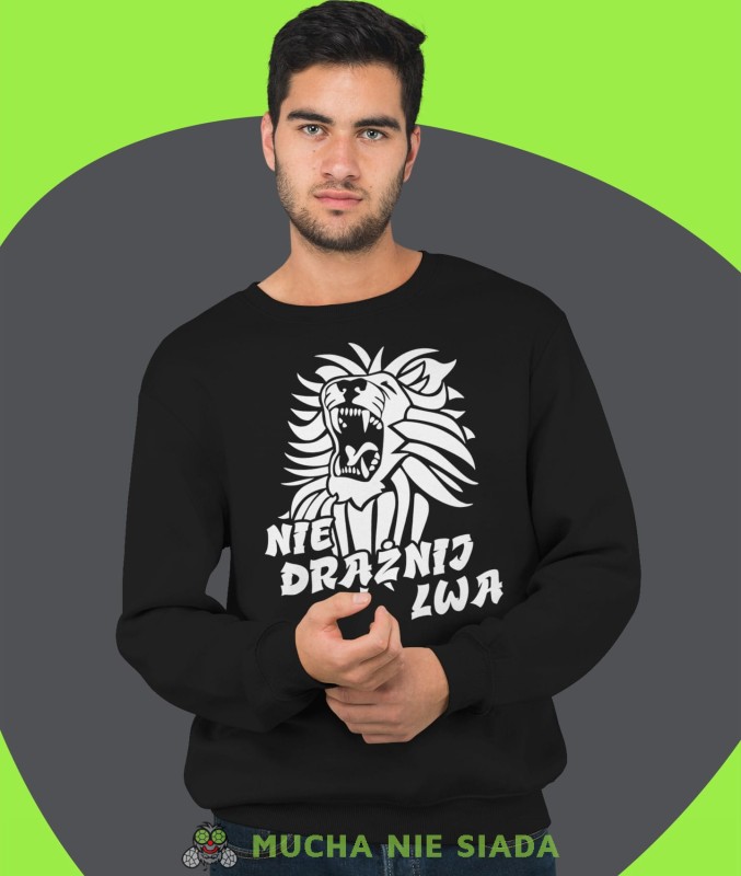 nie drażnij lwa, czarna męska bluza bez kaptura, fajna bluza, na prezent, mucha nie siada-min.jpg