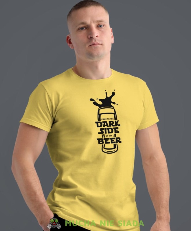 come to the dark side on the beer, żółta męska koszulka z nadrukiem na co dzień, na prezent, fajna koszulka, dla chłopaka, dla męża, dla kolegi, mucha nie siada-min.jpg