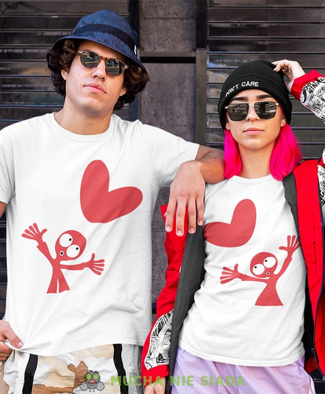 serduszkowe buziaki, białe koszulki dla par, dla męża, dla żony, walentynki, fajne koszulki, t-shirty dla par, dla chłopaka, dla dziewczyny, prezent dla narzeczonego, prezent dla narzeczonej, mucha nie siada.jpg