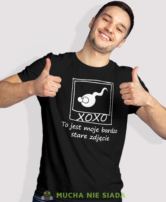 to jest moje bardzo stare zdjęcie, czarna męska koszulka z nadrukiem na co dzień, na prezent, fajna koszulka, dla chłopaka, dla męża, mucha nie siada opis.jpg